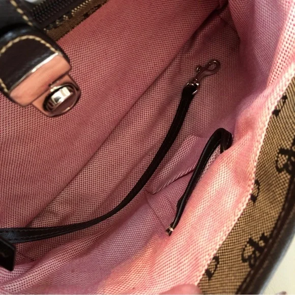 Dooney & Bourke Signature DB tote Crossbody NWOT - Picture 8 of 10